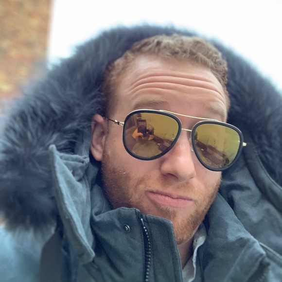 Meet your Posher, Erik - Picture 2 of 7